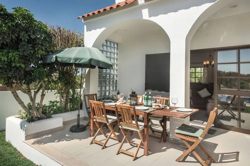Villa V3 With Private Pool and air Conditioning and Free Wifi Internet