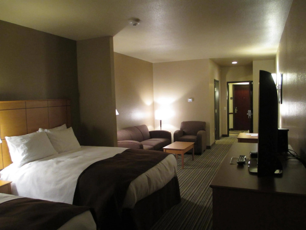 Best Western Shelby Inn & Suites