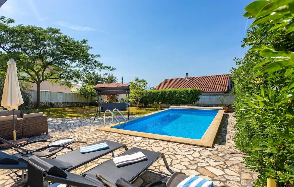 Beautiful Home in Njivice With Wifi and 3 Bedrooms