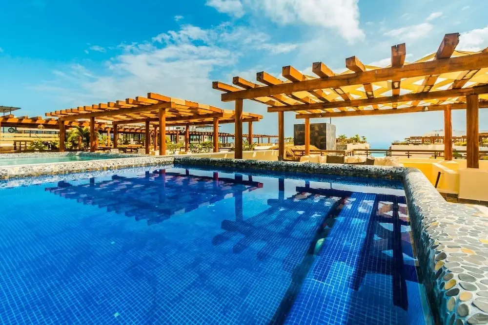 Beachfront Penthouse With Private Pool, Amazing!
