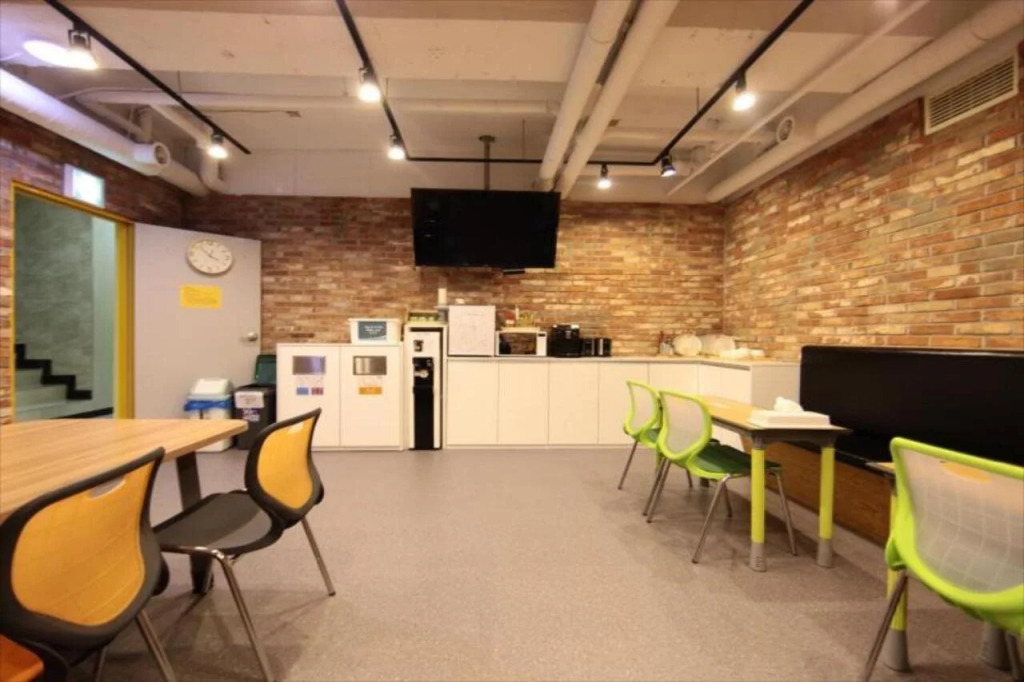 Starria Hostel foreign guest only