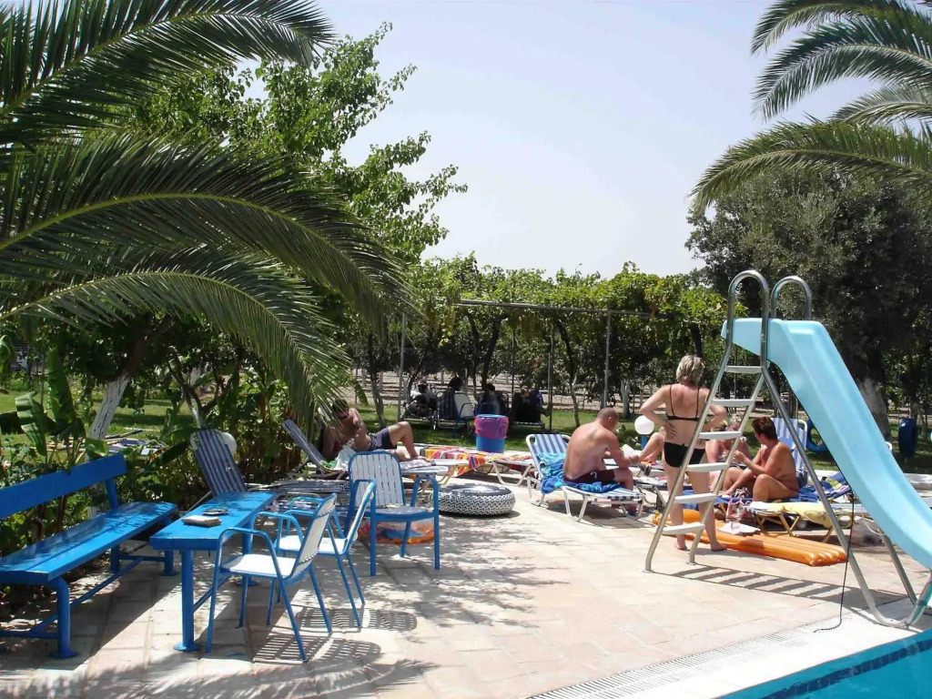 Garden Hotel