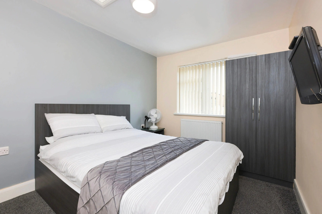 OYO Honeycroft Lodge, Uxbridge
