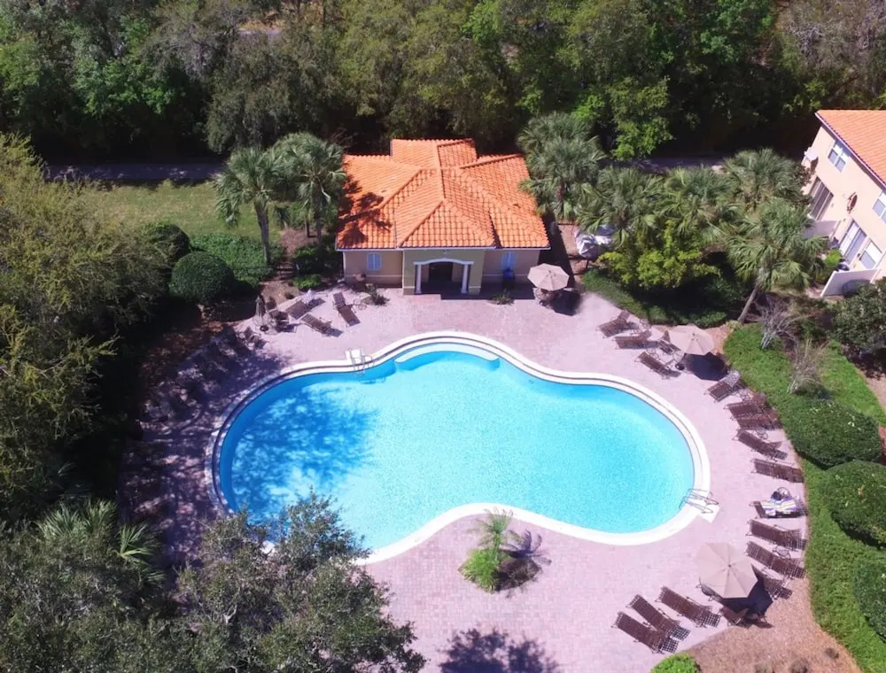 Vacation Townhome Next to Parks Cb3163