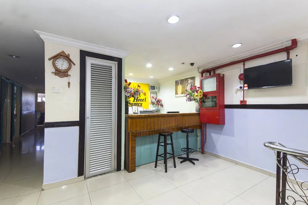 OYO 329 Suntex Hotel