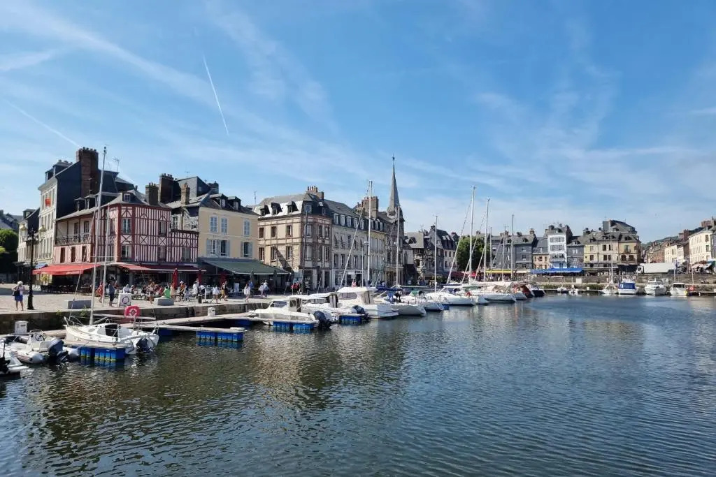 Le Petit Navire - 4P - View of the Port of Honfleur