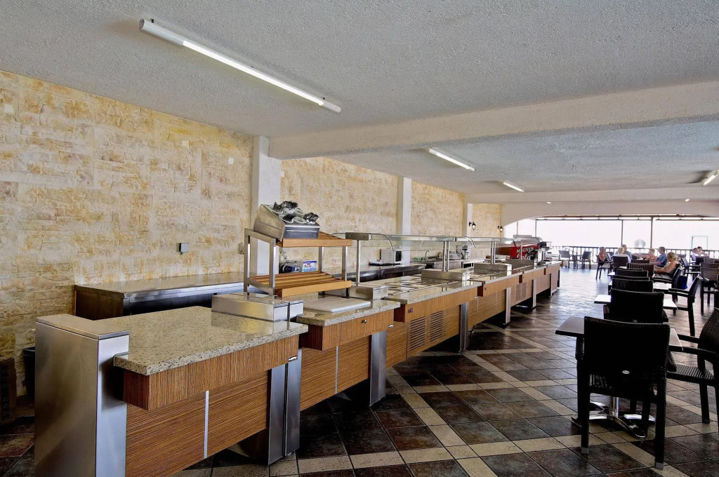 Hersonissos Village Hotel & Bungalows