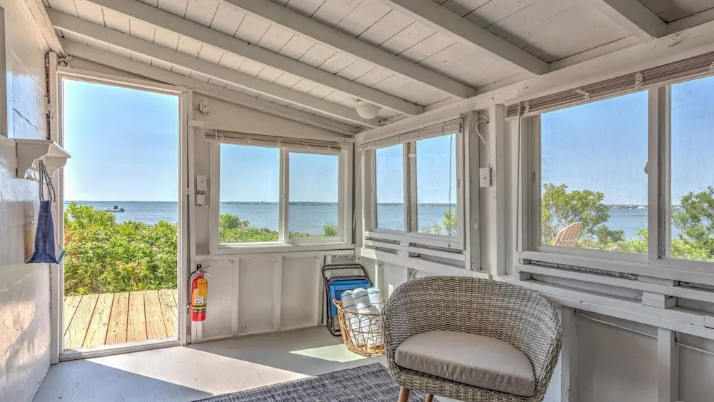 Bungalow 3 - 1br, Waterfront