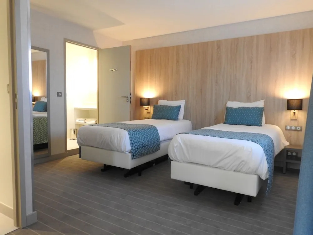 Logis Hotel Relais Saint Jacques - Châteauroux