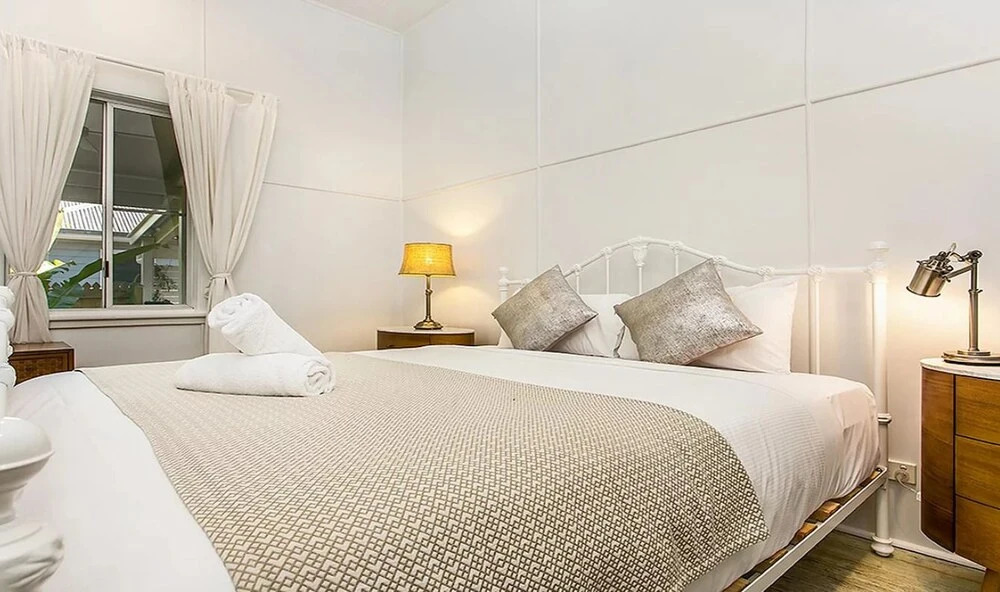 Your Luxury Escape - White Oak