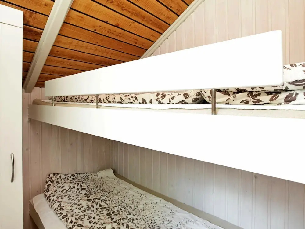 Peaceful Holiday Home in Humble With Beach