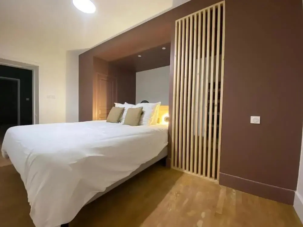Le Clos 1003