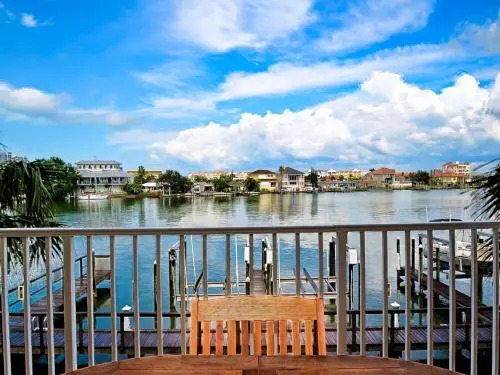 Bay Harbor 202