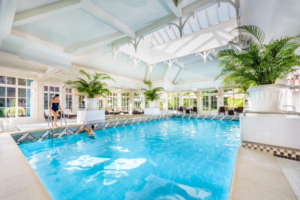 Disneyland® Hotel