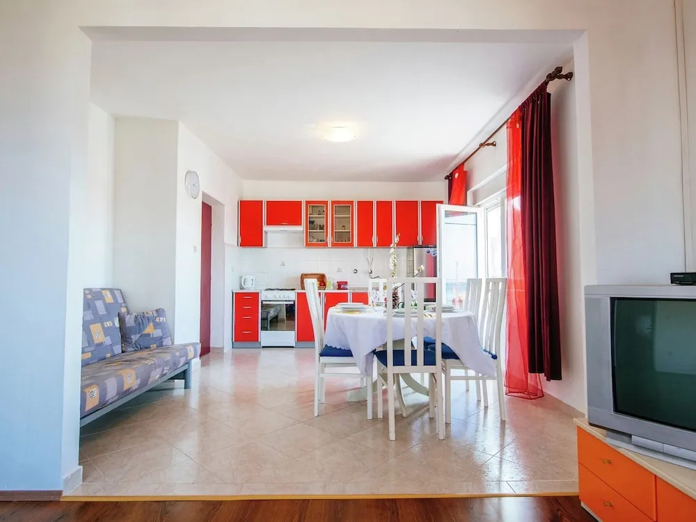 Spacious Apartment With sea View Balcony 150 Meters far From Nice Sandy Beach
