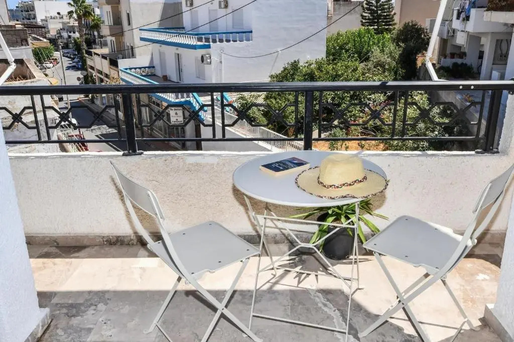 Central flat, 300m from the beach