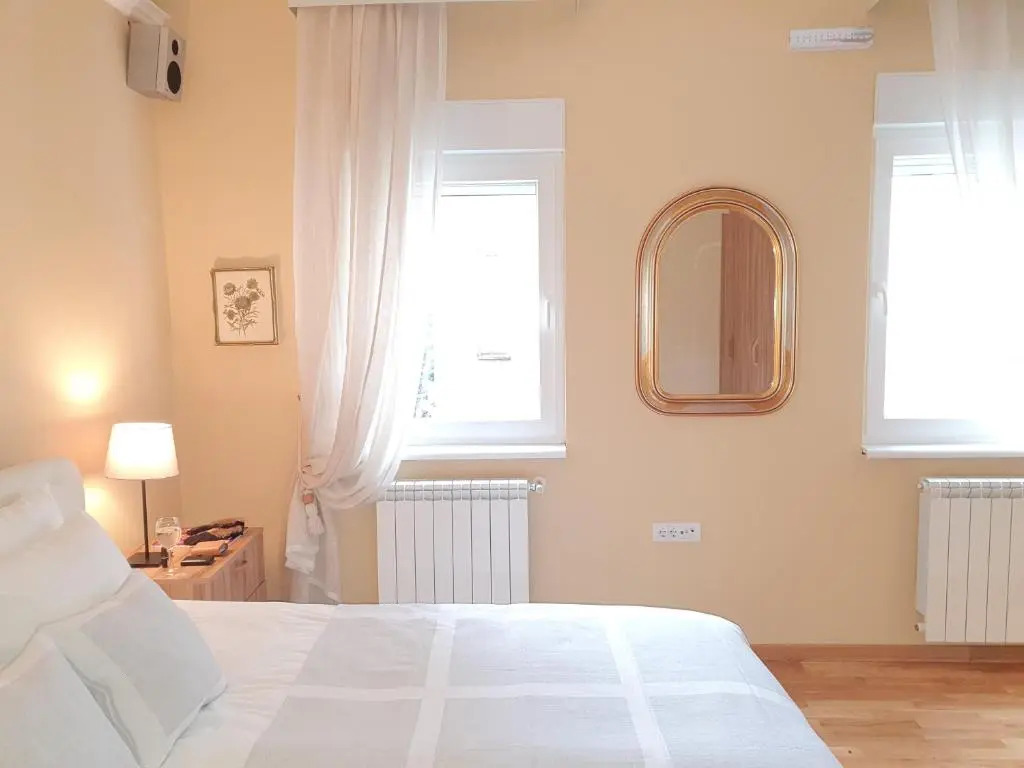 St Sava Temple - Smiljaniceva Urban Downtown Apartment