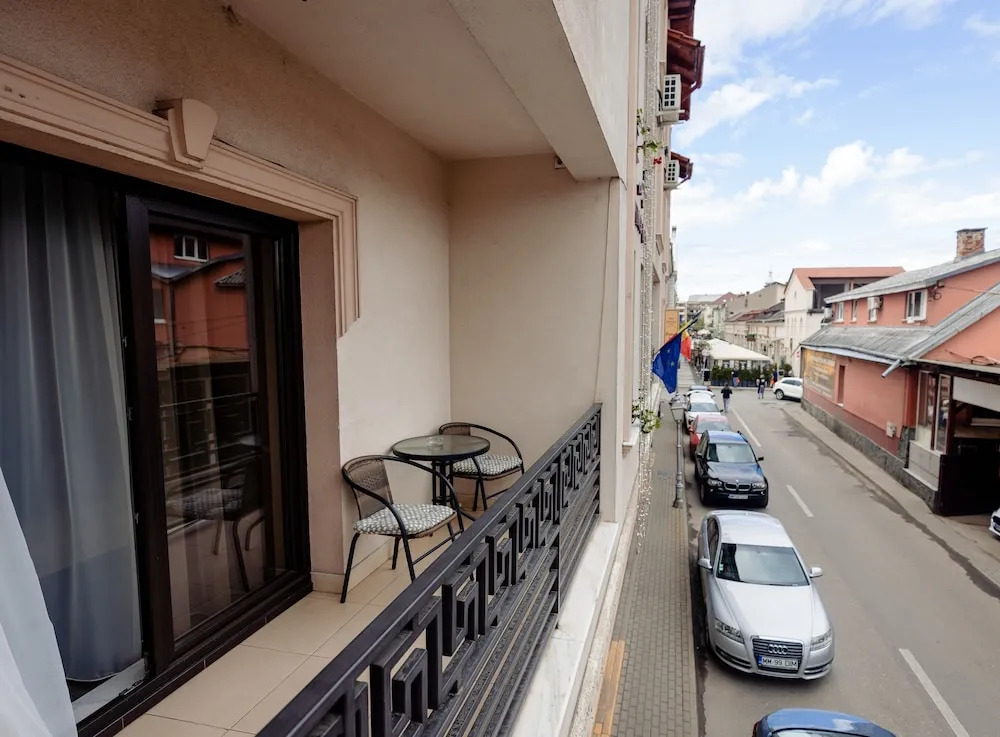 Aparthotel Punct pe i