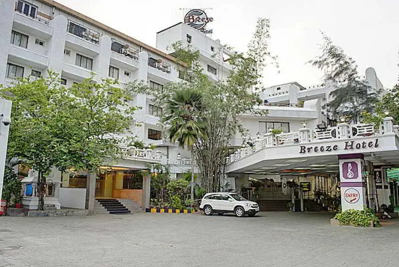 Breeze Hotel