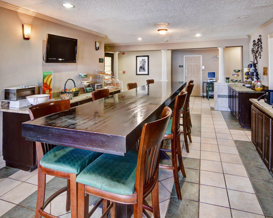 Quality Inn & Suites Weatherford