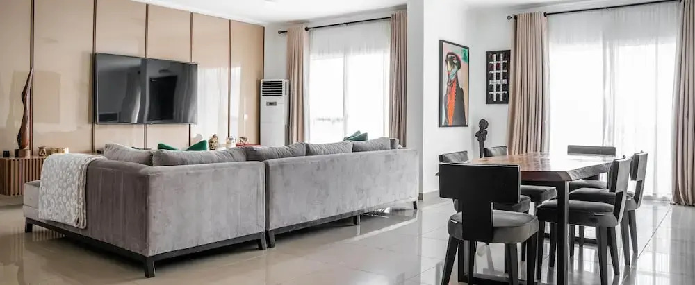 Urban Pumpkin 3-bedroom Apartment, Ikoyi