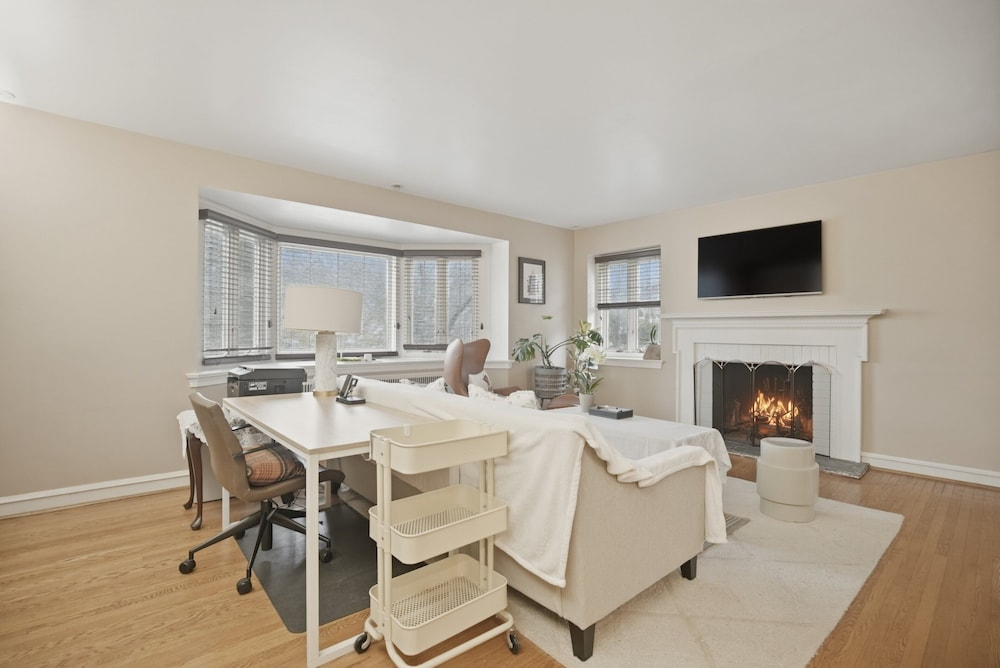 A Peaceful Retreat Amid Your Busy Journey 4 Bedroom Home