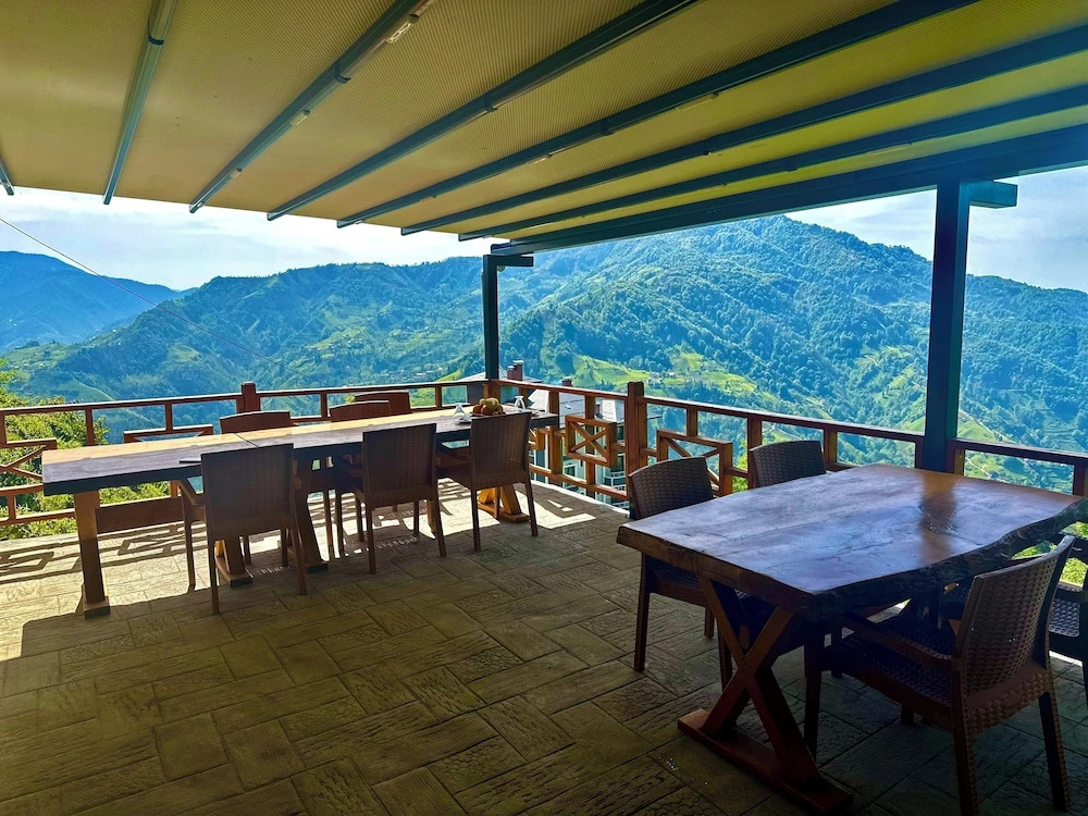 Celazeni̇ Bungalov