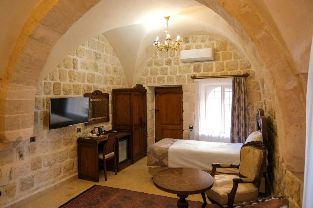 Kasr-i Divan Hotel