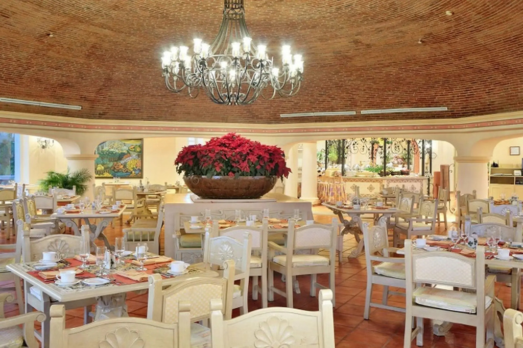 Grand Isla Navidad Golf & Spa Resort with Marina