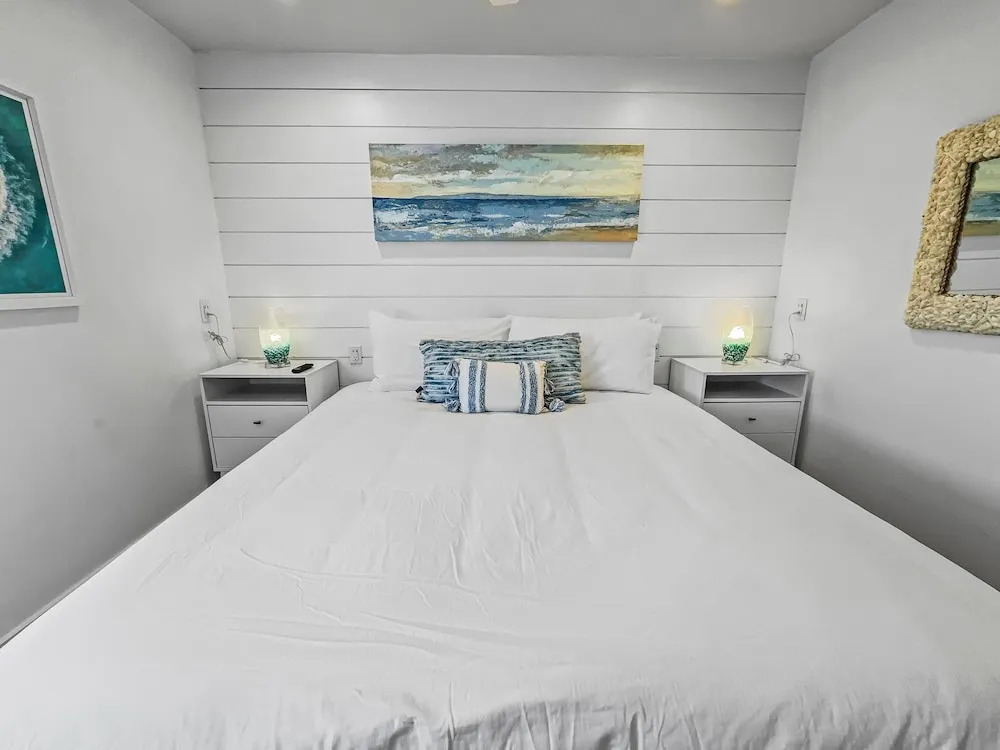 Leeward Ii-9 Crazy Love 1 Bedroom Condo by RedAwning