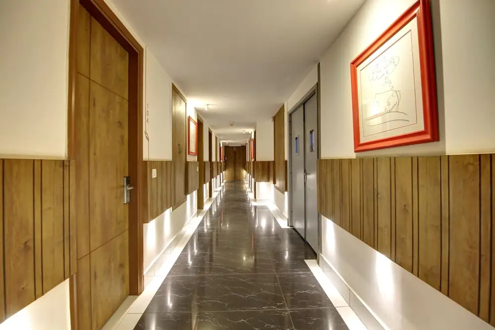 Town Pallace Inn