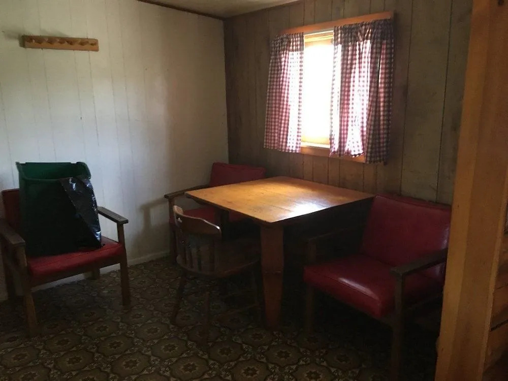 Branding Iron Inn