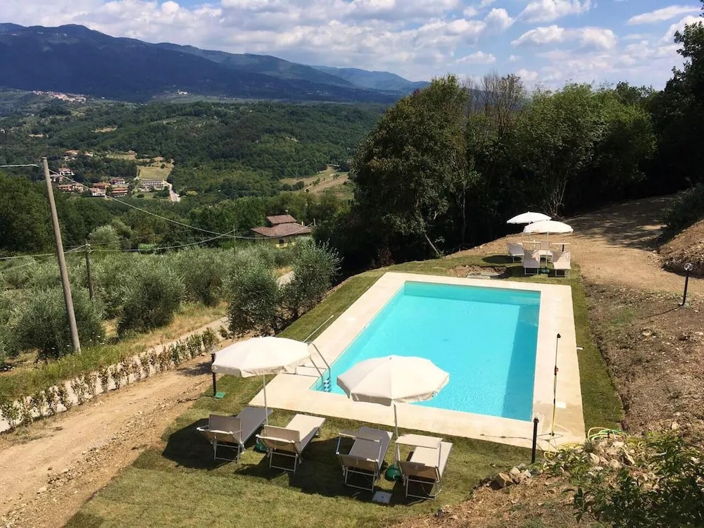 Studio in Rignano Sull'arno, With Shared Pool, Furnished Garden and Wifi
