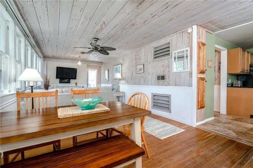 Siesta Shores B13 - Three Bedroom Condo
