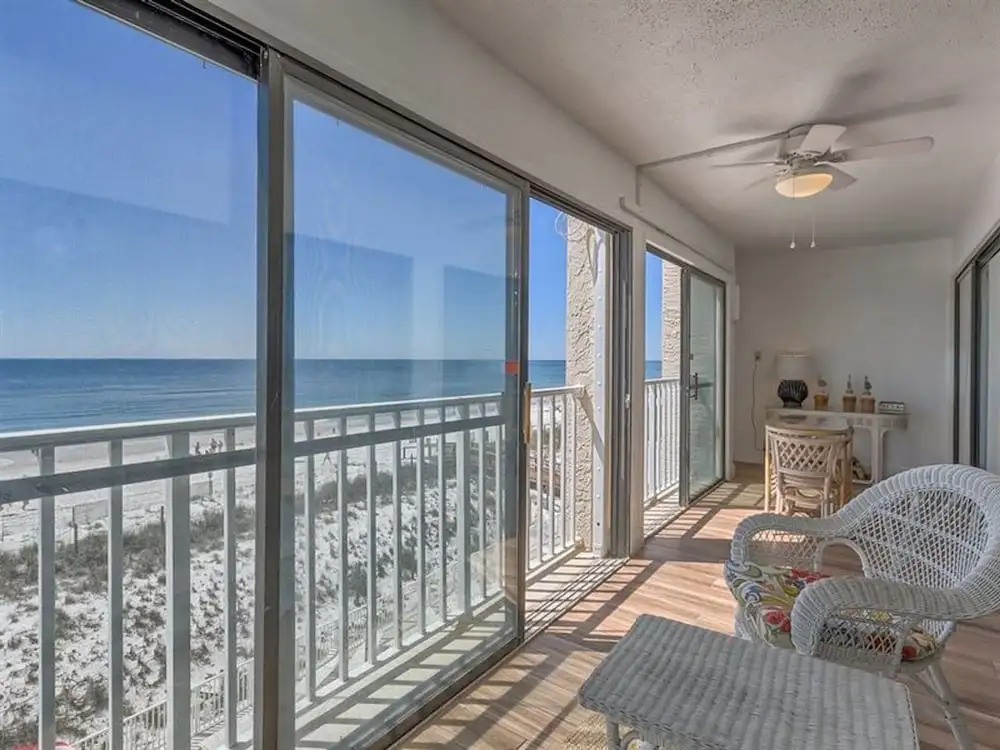 Edgewater 41 by Youngs Suncoast