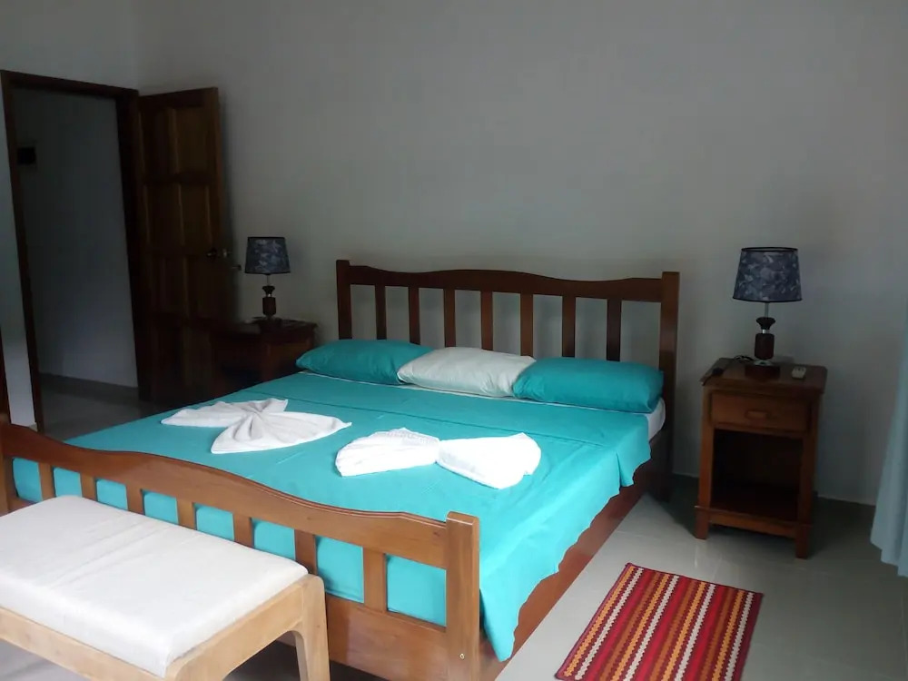 Lavigne self Catering
