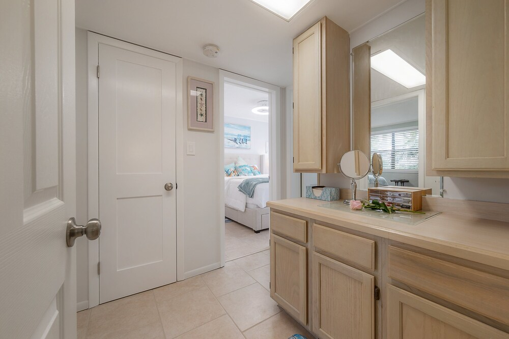 6700 Sunset Way Unit 702
