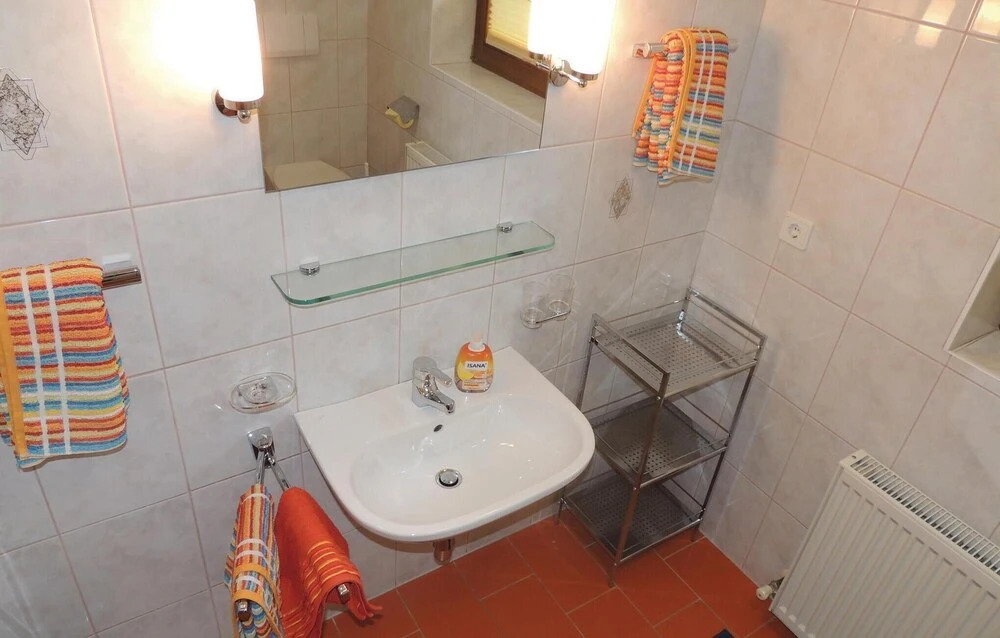 Beautiful Apartment in Hart im Zillertal With 1 Bedrooms and Wifi
