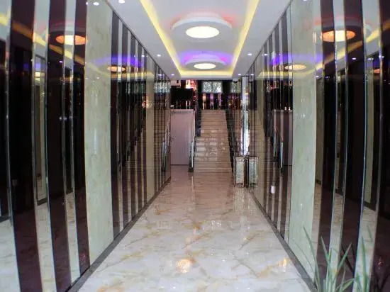 Shanghai Aiding Fashion Hotel