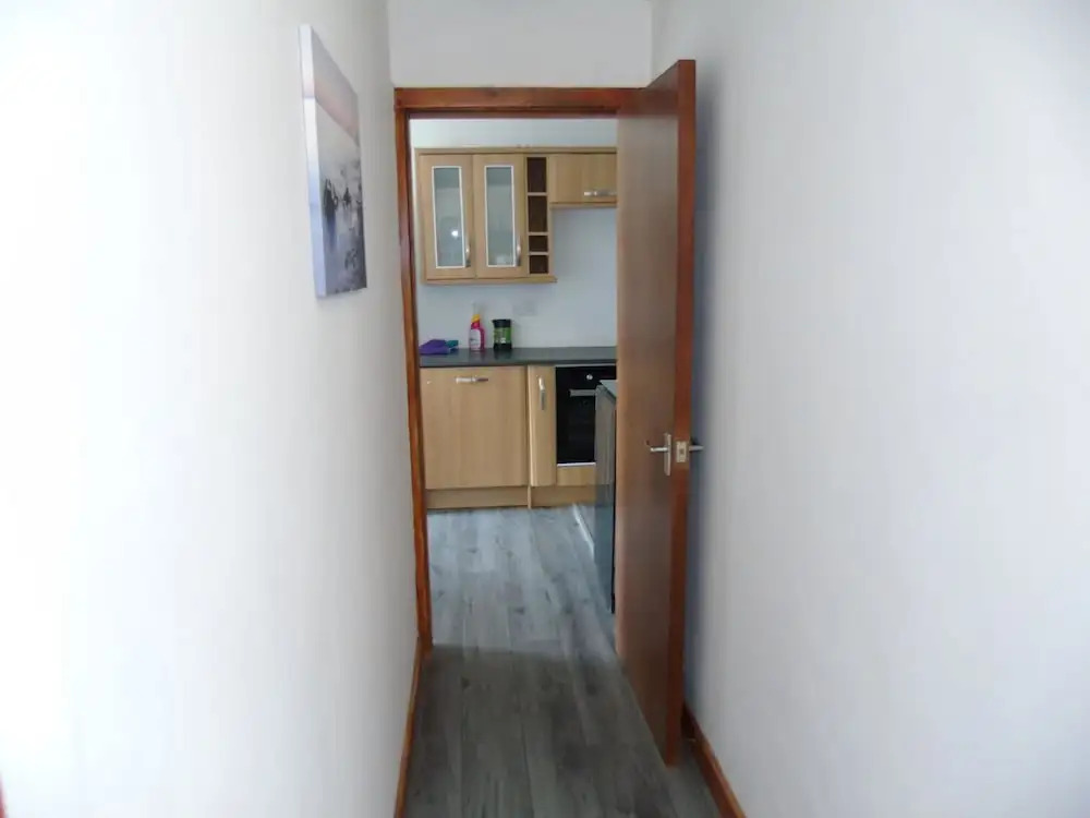 Beautiful 4-Bed Apartment