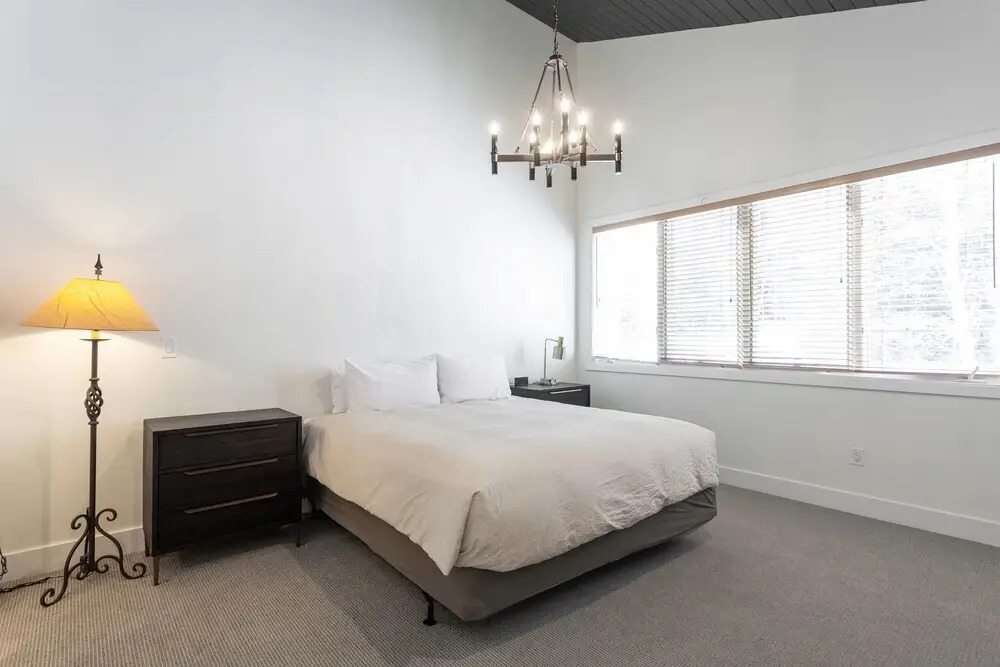 Trail's End Lodge at Deer Valley Resort - Three Bedroom Residence with Den and Spa #303 3 Condo
