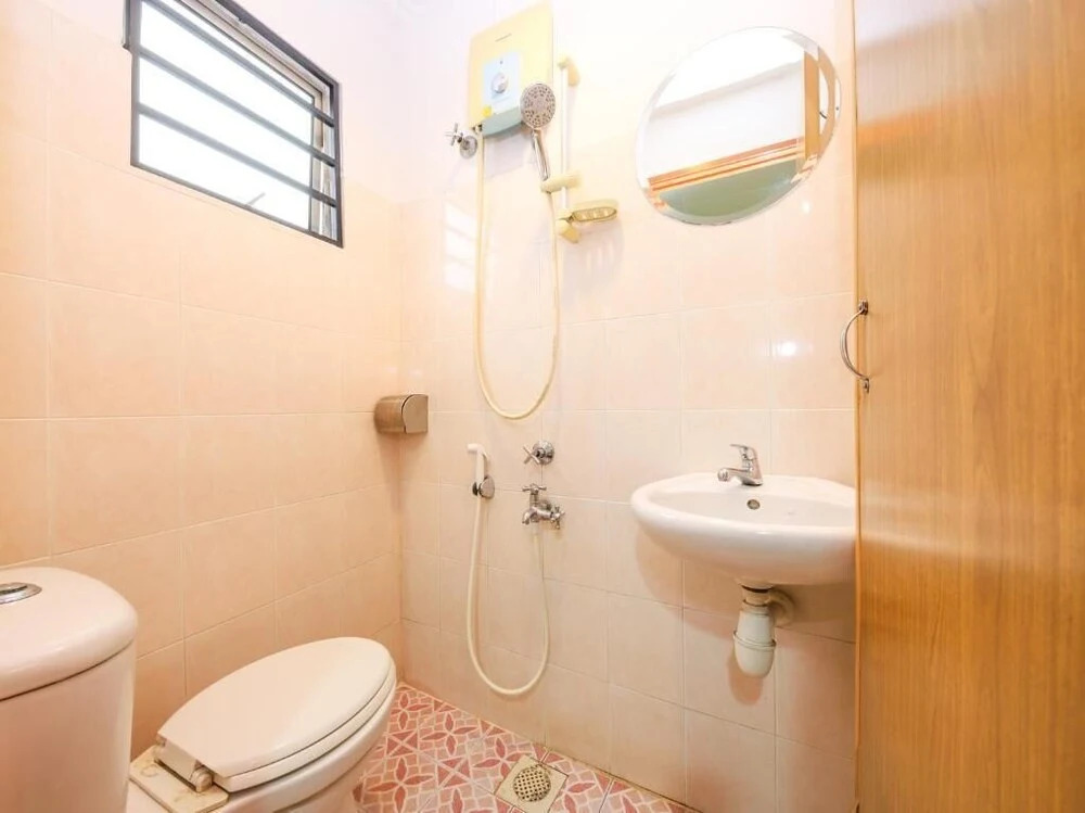 OYO 89835 Hotel Al Azhar