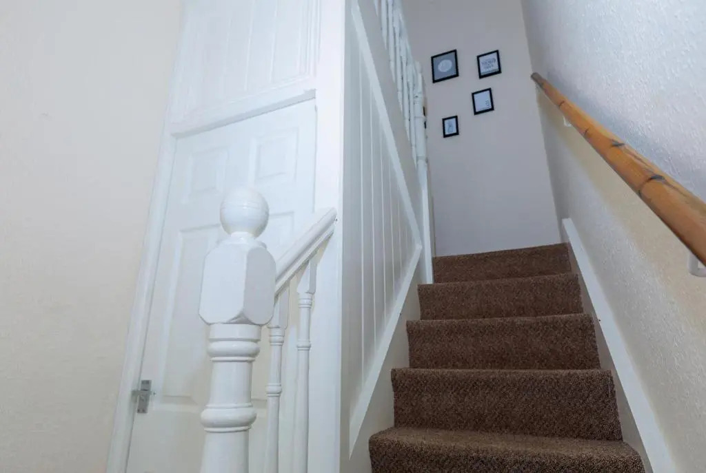 Spacious & Unique Family and Contractor House & Parking & A1 Road by ComfyWorkers