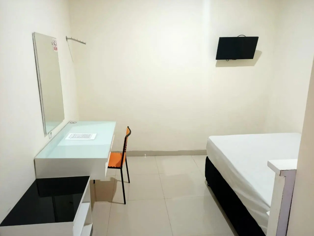 OYO 90394 Guest House Sentosa