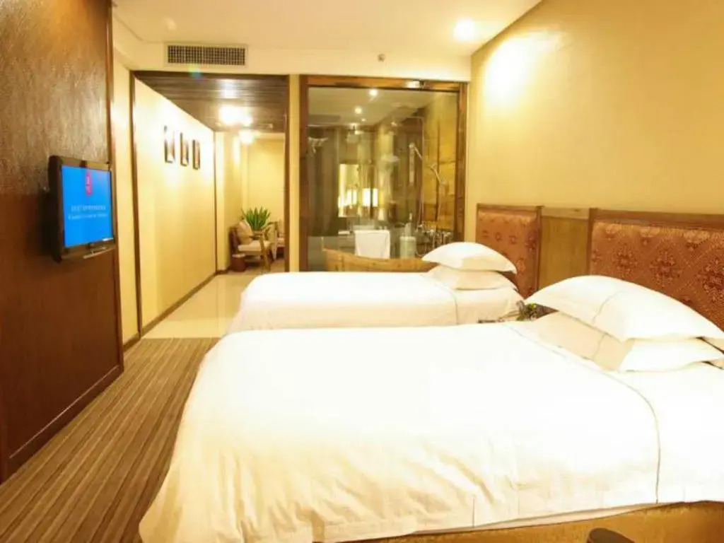 Sunshine 100 You Tan Hotel