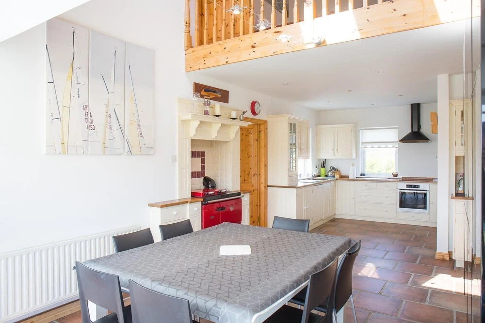 Aistara, Ballyconneely