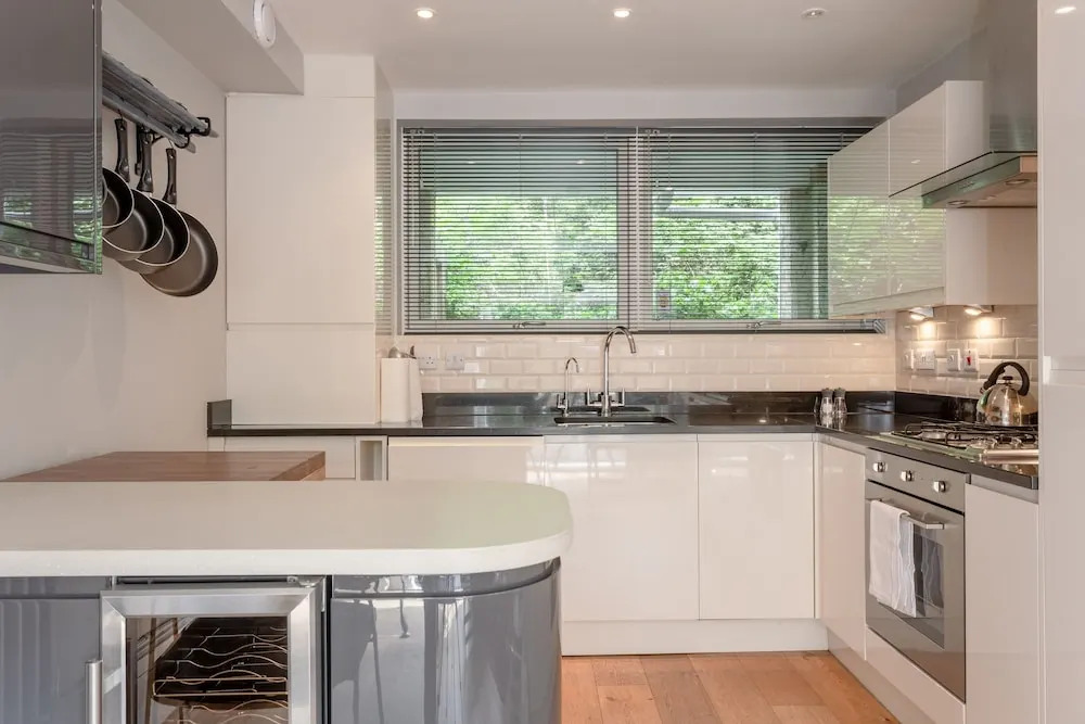 Chic 2 Bedroom Garden House in Dalston