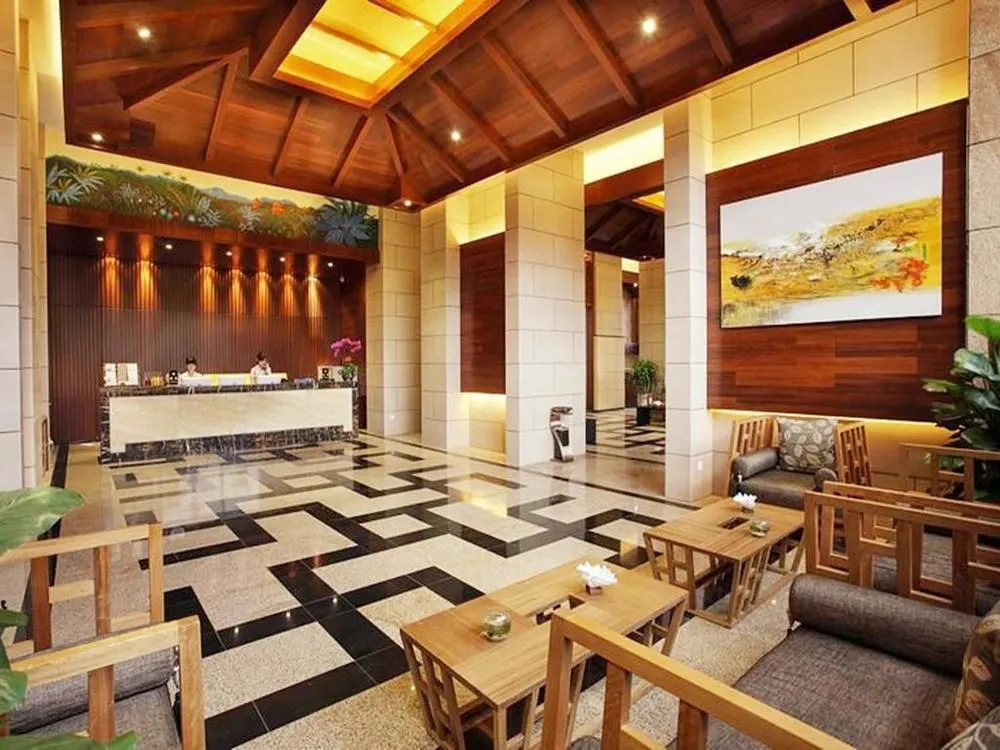 Paxton Vacances Resort & Suites Sanya