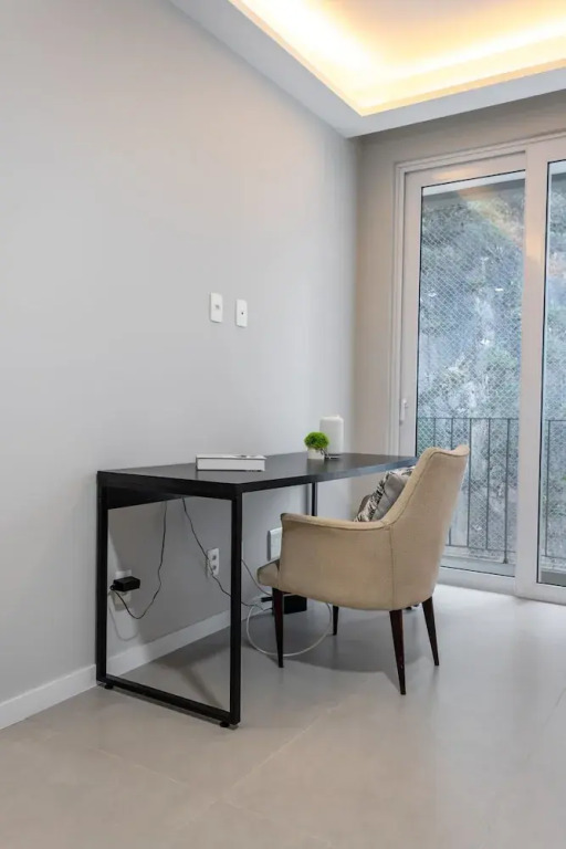 Charming 9 Minutes From Botafogo Beach Mrf1307