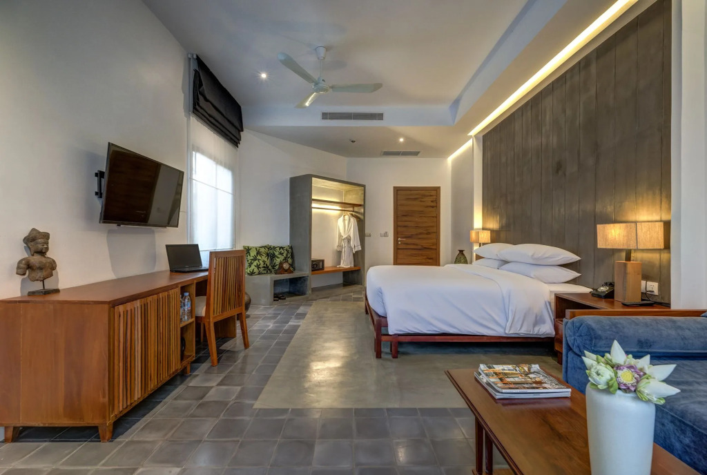 Solitaire Kamreuk Resort